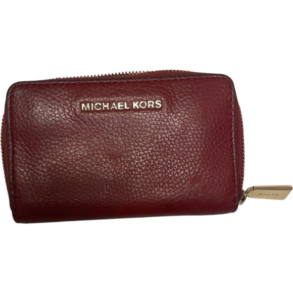 Small Michael Kors Small Pebbled Leather Wallet 🤍 - Picture 8 of 10